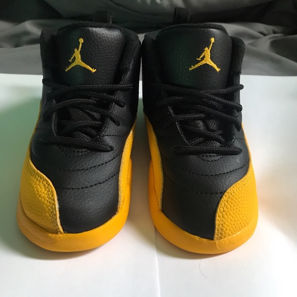 Air Jordan 12 Retro University Gold, size 10c
